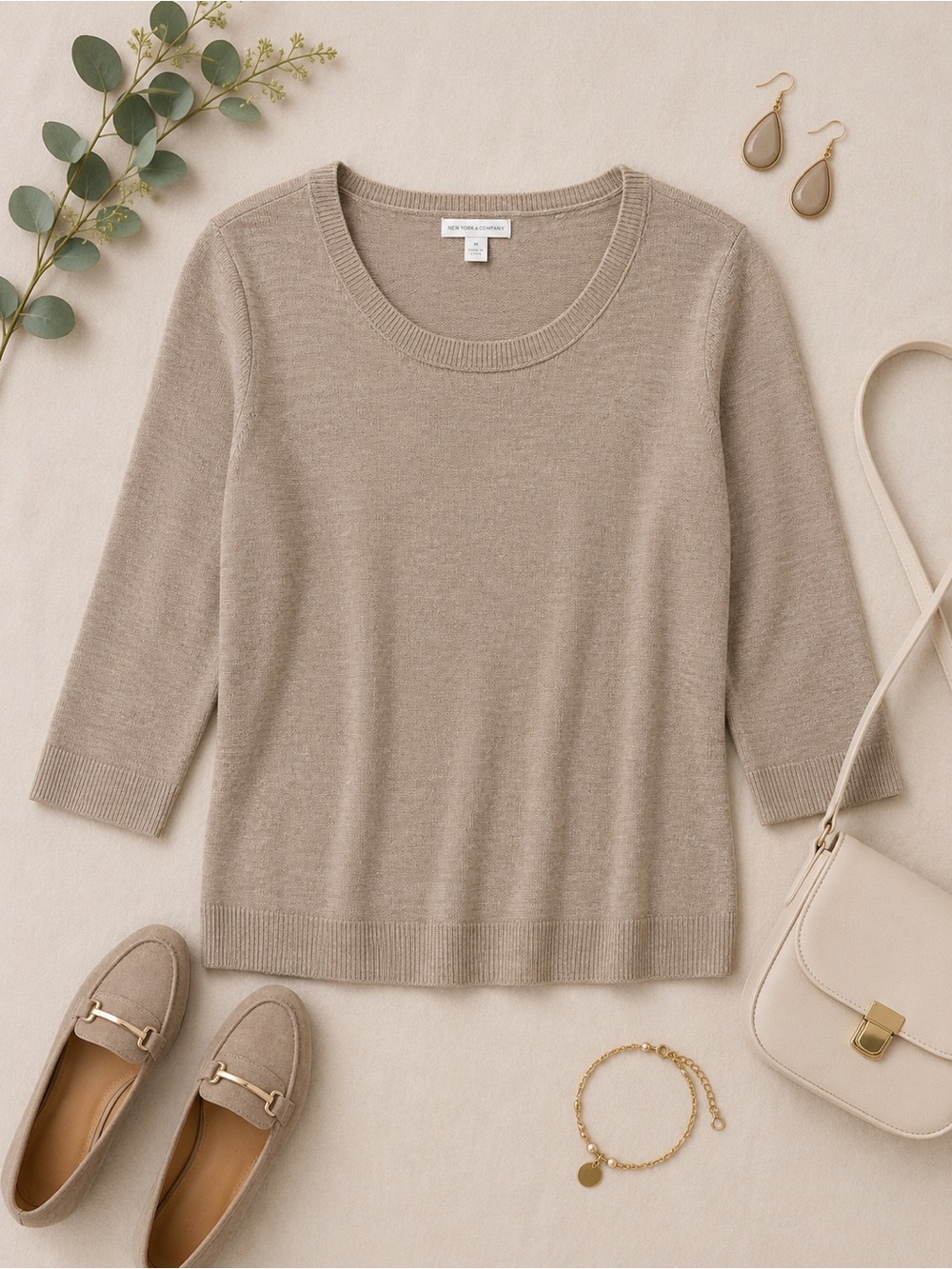 New York & Company Taupe Scoop Neck Sweater Size Medium